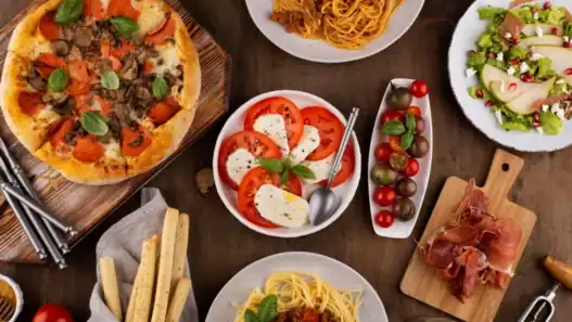 Fresh pizza, pasta, salad, and antipasto served at one of the top Italian restaurants in Vaughan.